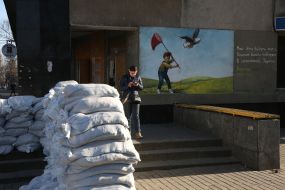 Sandbags on the street in Kherson