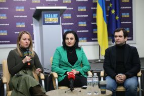 Yulia Sokolovska, Oksana Zholnovich, Yevhen Kapinus