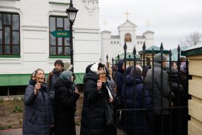 Believers of the UOC MP on the territory of the Kyiv-Pechersk Lavra