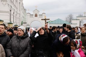 Believers of the UOC MP on the territory of the Kyiv-Pechersk Lavra