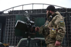 Military training of mobile air defense fire groups