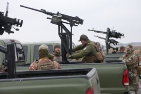 Military training of mobile air defense fire groups