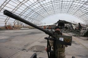 Military training of mobile air defense fire groups