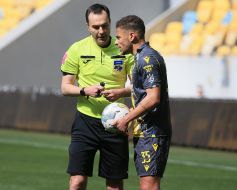 Referee Maksym Kozyryatskyi