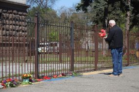 People came to the House of Trade Unions on Kulykovy Field