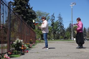 People came to the House of Trade Unions on Kulykovy Field