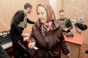 Местная жительница получает пенсию