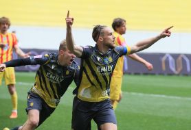 FC "Rukh" (Lviv) - FC "Ingulets (Petrovo) - 3:0