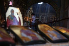 Icons written on armor plates from bulletproof vests