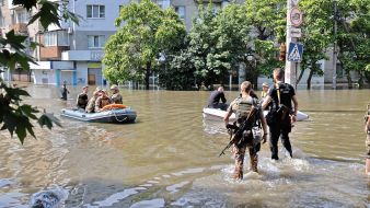 Evacuation of people in Kherson after the Russians blew up the Kakhovskaya HPP