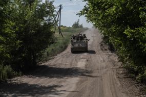 Ukrainian servicemen in the Donetsk region