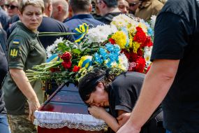 Церемония прощания с погибшими военнослужащими сил ТРО