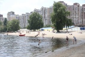 Summer vacation on the Obolon embankment in Kyiv