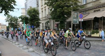 Cycle run "I pedal so they live" in Lviv