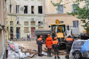 Ликвидация последствий ракетного обстрела Львова