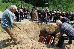 Farewell ceremony for those who died as a result of rocket fire