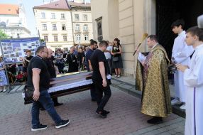 Farewell ceremony for those who died as a result of rocket fire