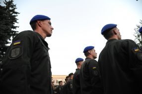 Військовослужбовці