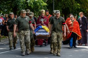 Церемонія прощання з Олександром Вашашем в Ужгороді