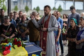 The reburial of serviceman Roman Shadlovskyi