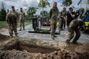 The reburial of serviceman Roman Shadlovskyi