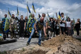 The reburial of serviceman Roman Shadlovskyi