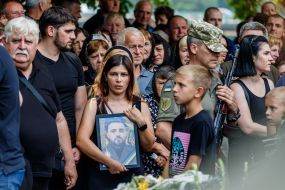 Прощання із загиблим військовослужбовцем Анатолієм Тегзою  в Ужгороді