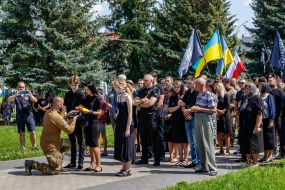 Прощання із загиблим військовослужбовцем Анатолієм Тегзою  в Ужгороді