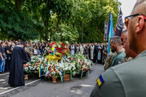 Прощання із загиблим військовослужбовцем Анатолієм Тегзою  в Ужгороді