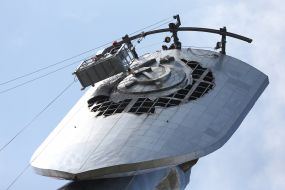 Демонтаж советского герба на монументе «Родина-мать»