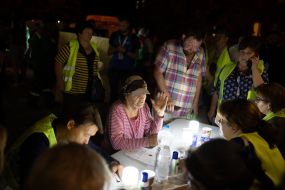 Пункт надання допомоги людям, які постраждали від обстрілу Запоріжжя