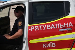 Operational rescue vehicle