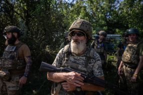 Військовослужбовці 128-ї ОБр СТрО на полігоні