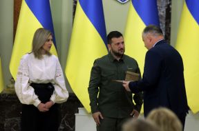 Volodymyr Zelenʹkyy, Olena Zelenska, Andriy Sirko