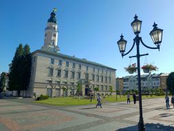 40-метровая часовая башня городской ратуши Дрогобыча