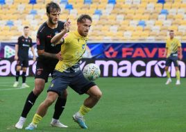 Игровой момент матча