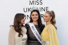 Viktoriya Apanasenko, Anhelina Usanova, Anna Filimonova