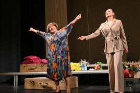 Ada Rogovtseva, Svitlana Orlichenko