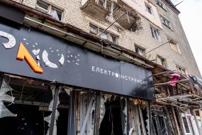 Damaged building in the city of Izium