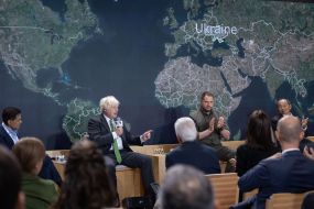 Boris Johnson, Andriy Yermak, Francis Fukuyama