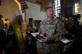Metropolitan Epiphany presented church awards to military personnel