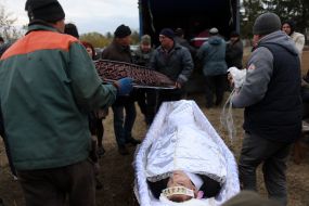 The funeral of those who died as a result of a Russian missile strike in the village of Groza