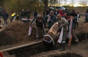 The funeral of those who died as a result of a Russian missile strike in the village of Groza