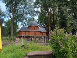 Деревянная церковь в городе Борислав