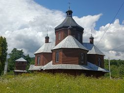 Деревянная церковь в городе Борислав