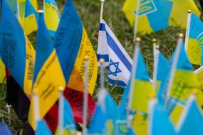 Flags of Ukraine in memory of the fallen defenders of Ukraine