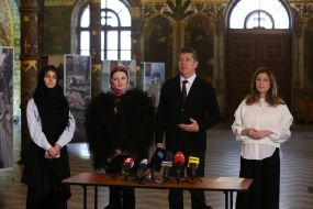 Jerry Heil, Марина Соботюк, Ростислав Карандеев и Эмине Джапарова