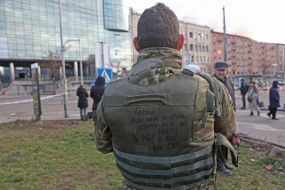 Військовослужбовець