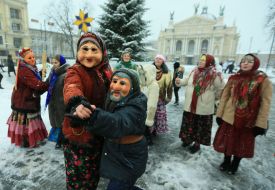 Participants of the theatrical nativity scene