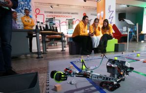 Авторский проект участников финальных соревнований среди учащейся молодежи в категории "Робототехника"